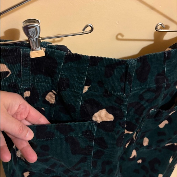 Anthropologie Maeve Colette Corduroy Green Leopard Print Cropped Wide Leg Pants - Picture 6 of 6